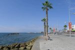 Strandpromenade in Kato Paphos mit Blick auf den Hafen - Auswandern und Leben auf Zypern