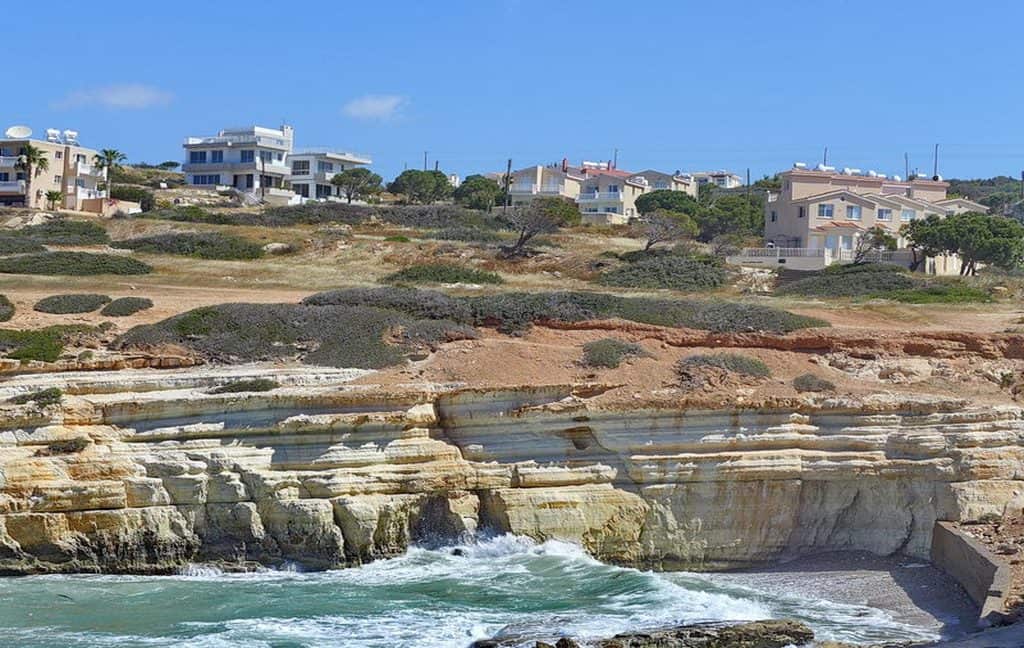 Bauland auf Zypern: Beachfront-Grundstück in exklusiver Lage im Raum Paphos zum Kauf - PFPL105