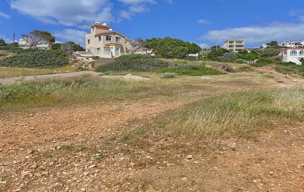 Bauland auf Zypern: Beachfront-Grundstück in exklusiver Lage im Raum Paphos zum Kauf - PFPL106