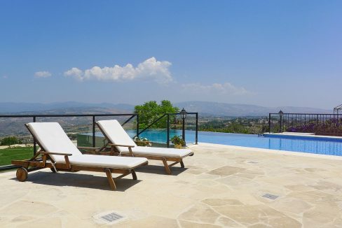 Immobilien auf Zypern: Zypern Villa in Stroumpi im Raum Paphos zum Kauf - PFRE102