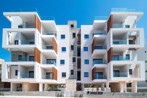 Immobilie zum Kauf auf Zypern: Neubau-Appartement mit Gemeinschaftspool in Paphos Town - PFSB234